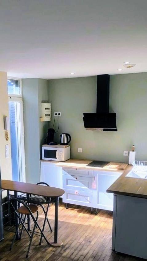 Logement A Brive Avec Terrasse Et Climatisation - Pres De La Gare Et Du Centre-Ville - Wifi Et Stationnement Gratuit Zewnętrze zdjęcie